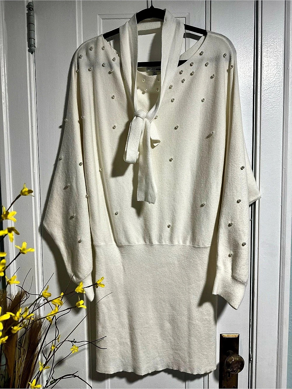 Fashion Nova Embellished Midi Dress in White Size XL. Like New